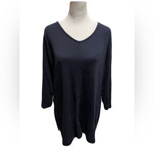 CHICO’S V-Neck 3/4 Sleeve Sweater with Seam Detail in Navy, Like New